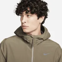 Nike Running Division Aerogami чоловічі Storm-FIT ADV Running Куртка колір зелений