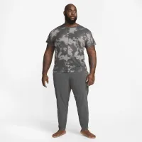 Nike Dri-FIT чоловічі Allover Print Short-Sleeve Yoga Top колір сірий