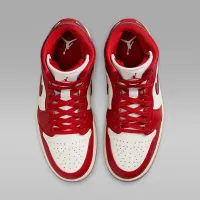 Nike Air Jordan 1 Mid SE жіноча Кросівки колір білий