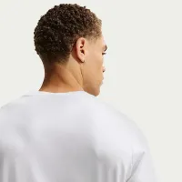 Nike чоловічі футболка колір білий