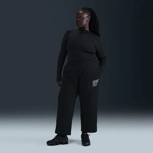 Nike Sportswear Club Fleece женская Mid-Rise Wide-Leg Graphic Pants (большие размеры) цвет черный