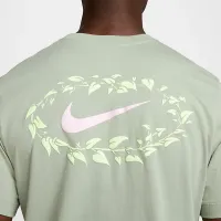 Nike Sportswear чоловічі футболка колір зелений