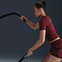 Nike One Fitted жіноча Dri-FIT Short-Sleeve Top колір червоний