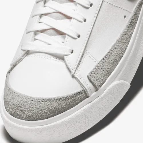 Nike Blazer Low Platform жіноча Кросівки колір білий