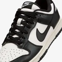 Nike Dunk Low SE жіноча Кросівки колір білий