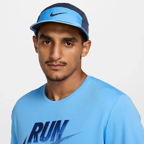 Nike Dri-FIT Fly Unstructuколір червоний Swoosh Cap блакитний