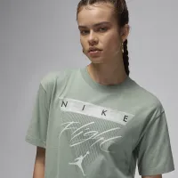 Nike Jordan Flight Heritage женская Graphic футболка цвет зеленый