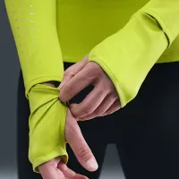 Nike Swift жіноча Therma-FIT ADV 1/4-Zip Running Top with Reflective Accents колір зелений