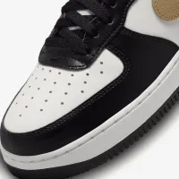 Nike Air Force 1 '07 чоловічі Кросівки колір коричневий