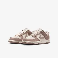 Nike Dunk Low SE Big дитячі Кросівки колір коричневий