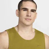 Nike Primary чоловічі Dri-FIT Versatile Tank колір зелений