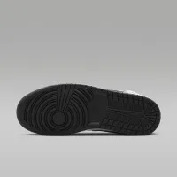 Nike Air Jordan 1 Mid чоловічі Кросівки колір білий