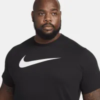 Nike Sportswear Swoosh чоловічі футболка колір чорний