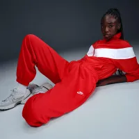 Nike Sportswear Club Fleece женская Mid-Rise оверсайз Sweatpants цвет красный