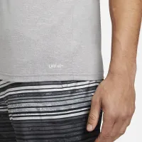 Nike чоловічі Heatheколір червоний Sleeveless Hydroguard Swim Shirt колір сірий