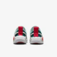 Nike Dynamo Go Little дитячі Easy On/Off Кросівки колір зелений