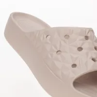 Шльопанці Crocs Classic Platform Geometric 209564-6UR - Бежевий