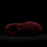 Nike Vomero 18 SE женская Road Running Кроссовки цвет красный