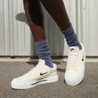 Nike Court Legacy Lift женская Кроссовки цвет коричневый