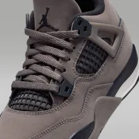 Nike Jordan 4 Retro 