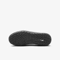 Nike Jr. Phantom GX 2 Club Little/Big дитячі TF Soccer Кросівки колір білий