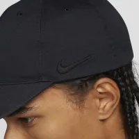 Nike Club Unstructuцвет красный Flat Bill Cap цвет черный
