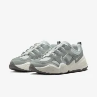 Nike Tech Hera жіноча Кросівки колір сірий