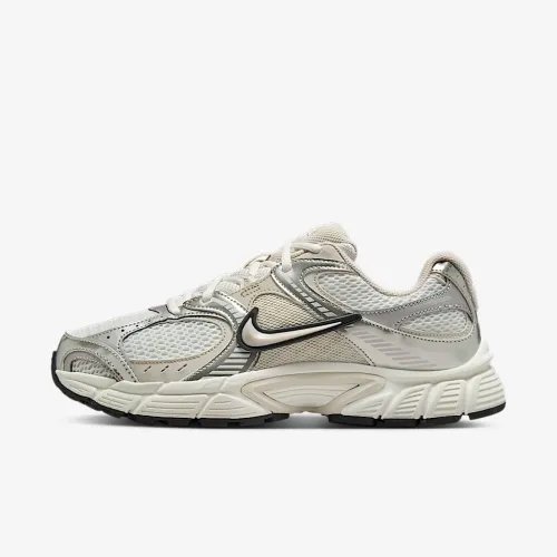 Nike V5 RNR жіноча Кросівки колір білий