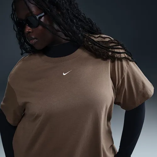 Nike Sportswear Essential жіноча футболка (великі розміри) колір коричневий