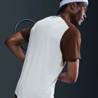NikeCourt Advantage чоловічі Tennis Top колір коричневий