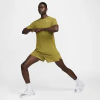 Nike Dri-FIT чоловічі Fitness футболка колір зелений