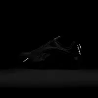 Nike Shox R4 жіноча Кросівки колір чорний