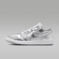 Nike Air Jordan 1 Low SE жіноча Кросівки колір сірий