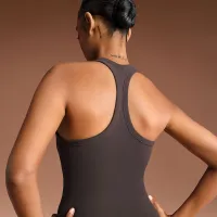 NikeSKIMS Vintage Seamless женская Racerback Tank Top цвет коричневый