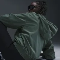 Nike Sportswear Classic Wovens женская Loose UV Hooded Куртка цвет зеленый