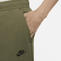 Nike Sportswear Tech Essentials чоловічі lined Commuter Pants колір зелений