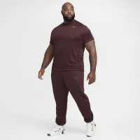 Nike Swoosh мужские Dri-FIT Fleece Fitness Joggers цвет красный