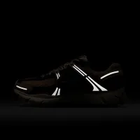 Nike Zoom Vomero 5 женская Кроссовки цвет коричневый