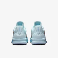 Nike Sabrina 3 