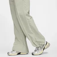 Nike Sportswear Everything Wovens женская Mid-Rise Open-Hem Pants цвет зеленый