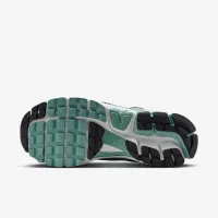 Nike Zoom Vomero 5 жіноча Кросівки колір білий