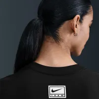 Nike Sportswear женская Slim Cropped футболка цвет черный
