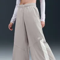 Nike Sportswear женская Wide-Leg Woven Pants цвет серый
