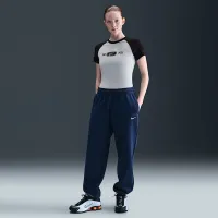 Nike Sportswear Chill Knit жіноча Slim Graphic футболка колір сірий