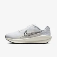 Nike Downshifter 13 женская Road Running Кроссовки (Extra Wide) цвет белый