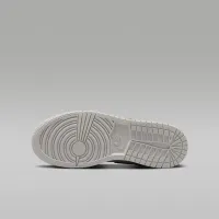 Nike Air Jordan 1 Mid SE Big дитячі Кросівки колір білий