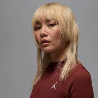 Nike Jordan женская Long-Sleeve 1/2-Zip Knit Top цвет коричневый