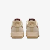 Nike Air Force 1 ’07 LX жіноча Кросівки колір білий