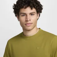 Nike Primary мужские Dri-FIT Short-Sleeve Versatile Top цвет зеленый