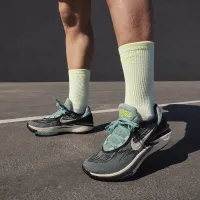 Nike G.T. Cut 2 жіноча баскетбольні Кросівки колір зелений